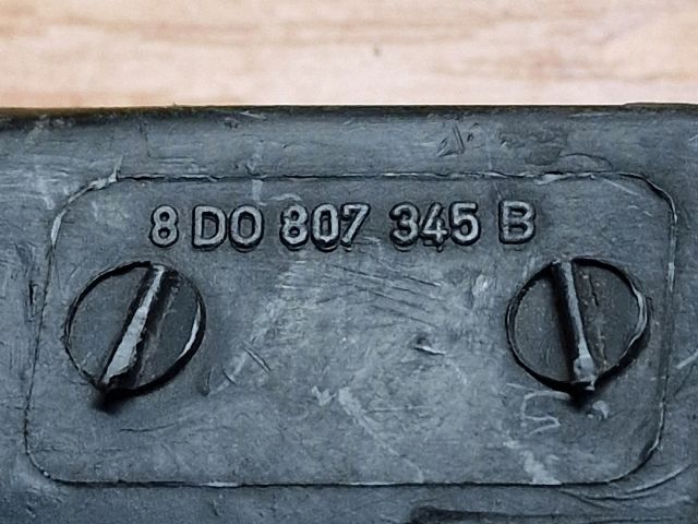 bontott AUDI A4 B5 Bal Ködlámpa Rács