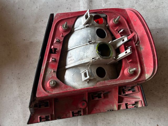 bontott AUDI A4 B5 Bal Külső Hátsó Lámpa