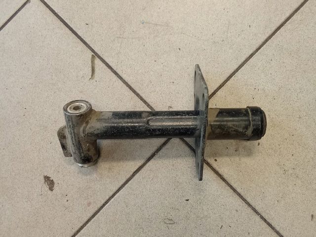 bontott AUDI A4 B5 Bal Lökhárító Tartó Nyúlványvég