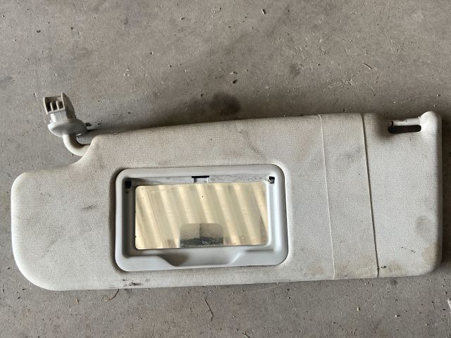 bontott AUDI A4 B5 Bal Napellenző