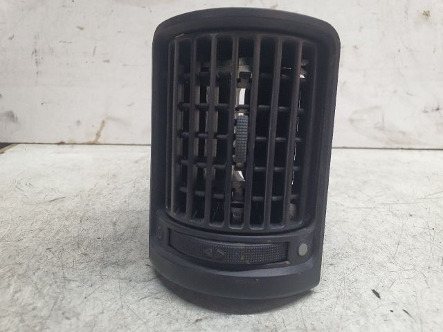 bontott AUDI A4 B5 Bal Szellőző