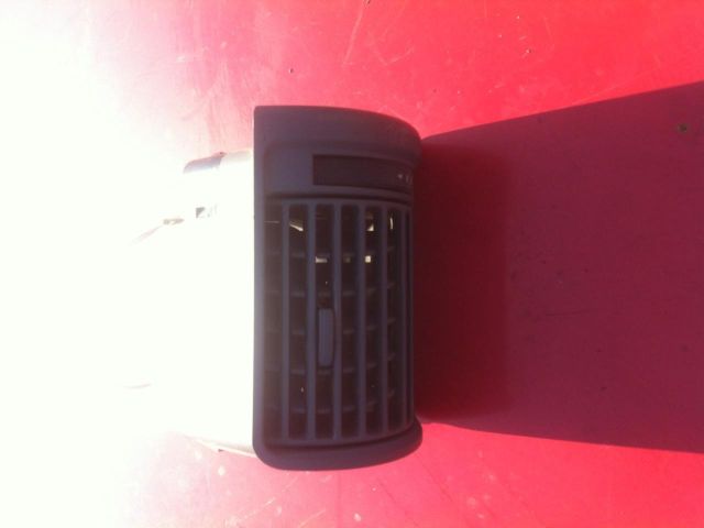 bontott AUDI A4 B5 Bal Szellőző