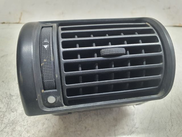 bontott AUDI A4 B5 Bal Szellőző