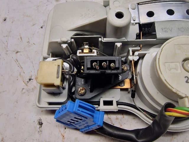 bontott AUDI A4 B5 Belső Világítás Tetőablak Vezérlővel