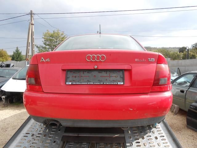 bontott AUDI A4 B5 Beltér Világítás Első