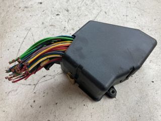 bontott AUDI A4 B5 Biztosítéktábla Doboz