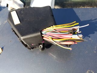 bontott AUDI A4 B5 Biztosítéktábla Utastér