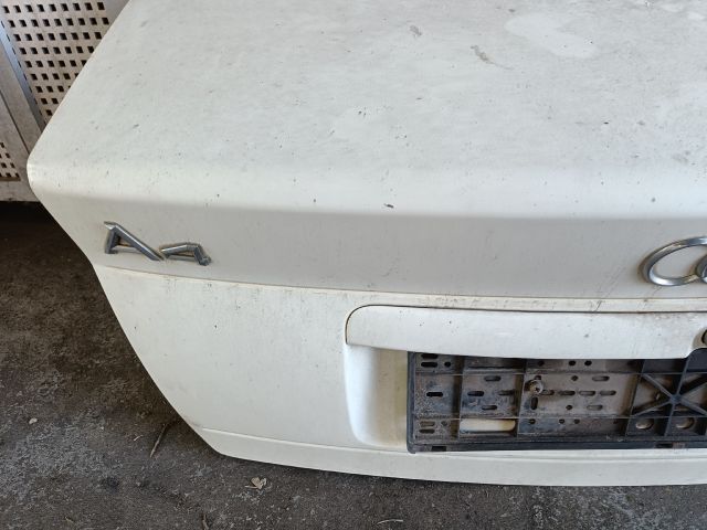 bontott AUDI A4 B5 Csomagtérajtó (Részeivel)