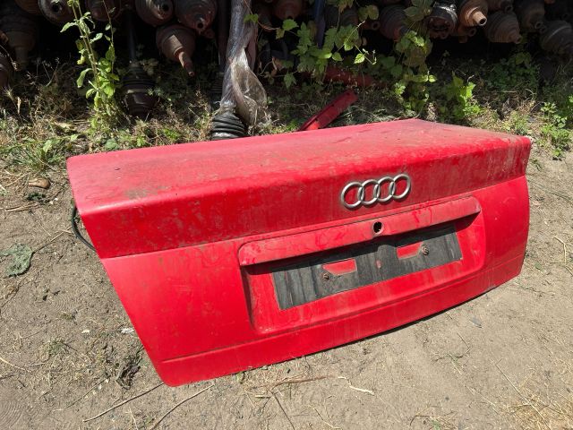 bontott AUDI A4 B5 Csomagtérajtó (Részeivel)