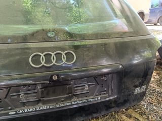 bontott AUDI A4 B5 Csomagtérajtó (Részeivel)