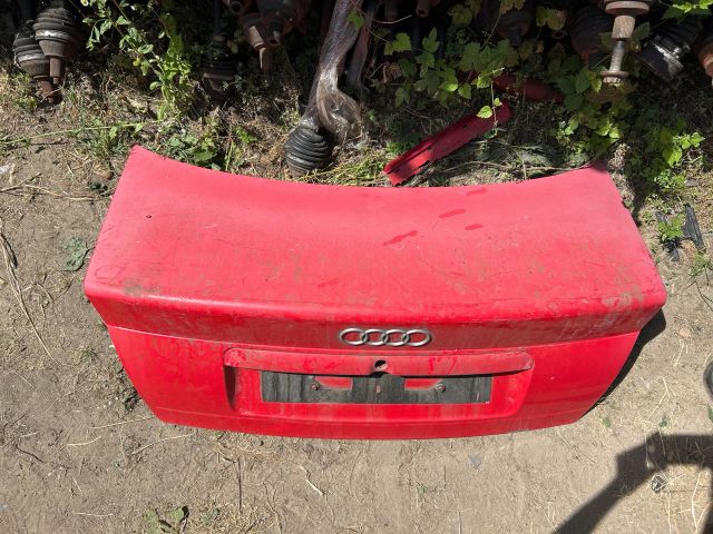 bontott AUDI A4 B5 Csomagtérajtó (Részeivel)
