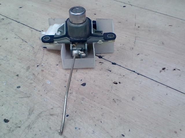 bontott AUDI A4 B5 Csomagtérajtó Zárbetét