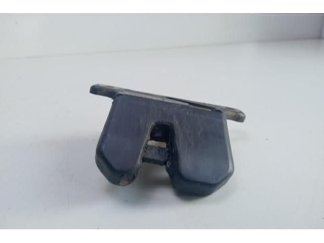 bontott AUDI A4 B5 Csomagtérajtó Zárszerkezet