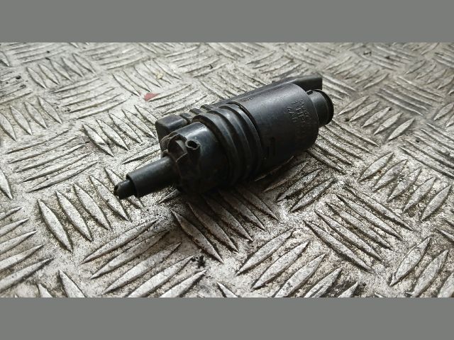 bontott AUDI A4 B5 Első Ablakmosó Szivattyú