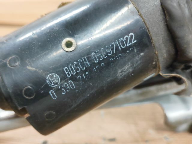 bontott AUDI A4 B5 Első Ablaktörlő Szerkezet Motorral