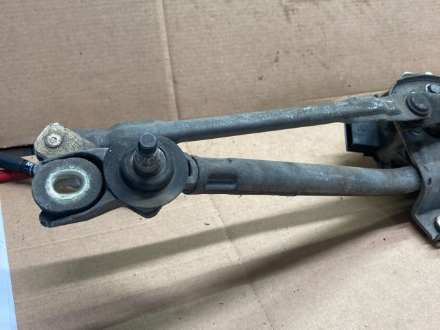 bontott AUDI A4 B5 Első Ablaktörlő Szerkezet Motorral