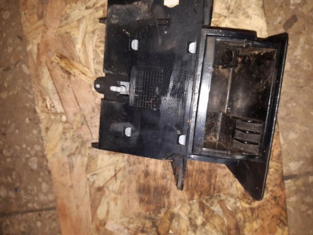 bontott AUDI A4 B5 Első Hamutartó