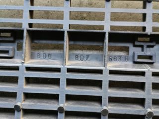 bontott AUDI A4 B5 Első Lökhárító Alsó Középső Díszrács