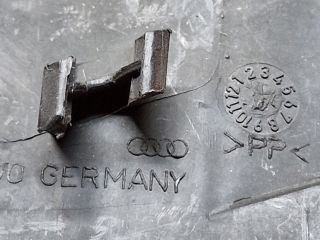 bontott AUDI A4 B5 Első Lökhárító Bal Díszrács