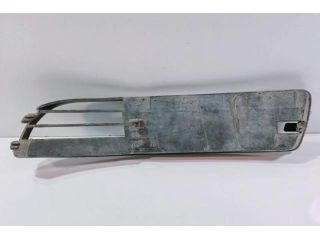 bontott AUDI A4 B5 Első Lökhárító Jobb Díszrács