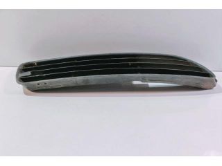 bontott AUDI A4 B5 Első Lökhárító Jobb Díszrács