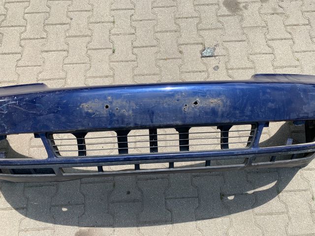 bontott AUDI A4 B5 Első Lökhárító (Részeivel)