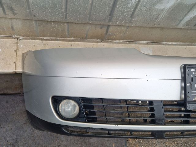 bontott AUDI A4 B5 Első Lökhárító (Részeivel)