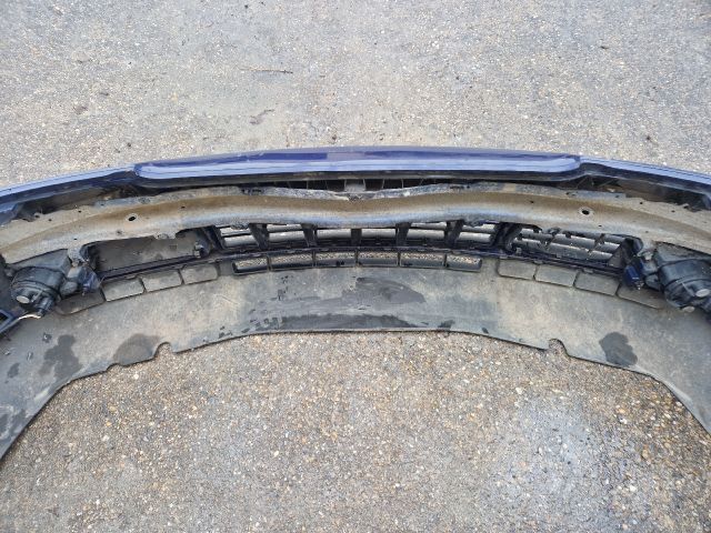 bontott AUDI A4 B5 Első Lökhárító (Részeivel)