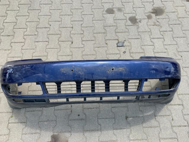 bontott AUDI A4 B5 Első Lökhárító (Részeivel)