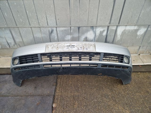 bontott AUDI A4 B5 Első Lökhárító (Részeivel)