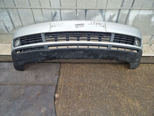 bontott AUDI A4 B5 Első Lökhárító (Részeivel)