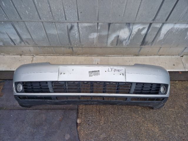 bontott AUDI A4 B5 Első Lökhárító (Részeivel)