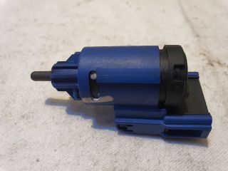 bontott AUDI A4 B5 Fék Pedál Kapcsoló