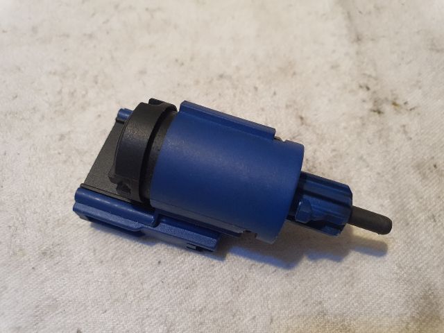 bontott AUDI A4 B5 Fék Pedál Kapcsoló