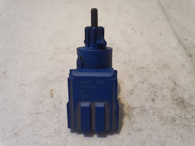 bontott AUDI A4 B5 Fék Pedál Kapcsoló