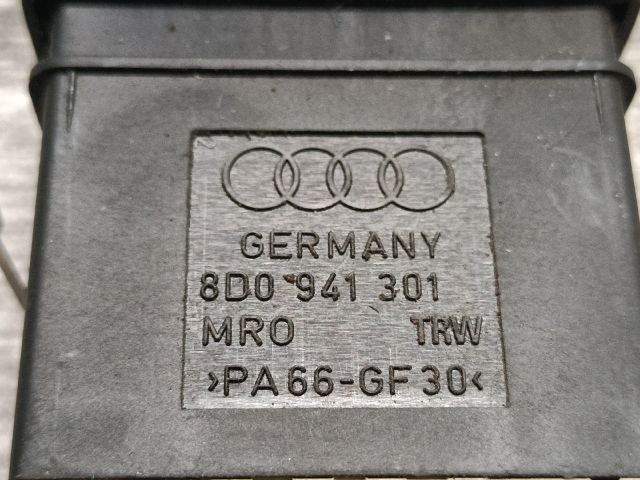 bontott AUDI A4 B5 Fényszórómagasság Állító Kapcsoló