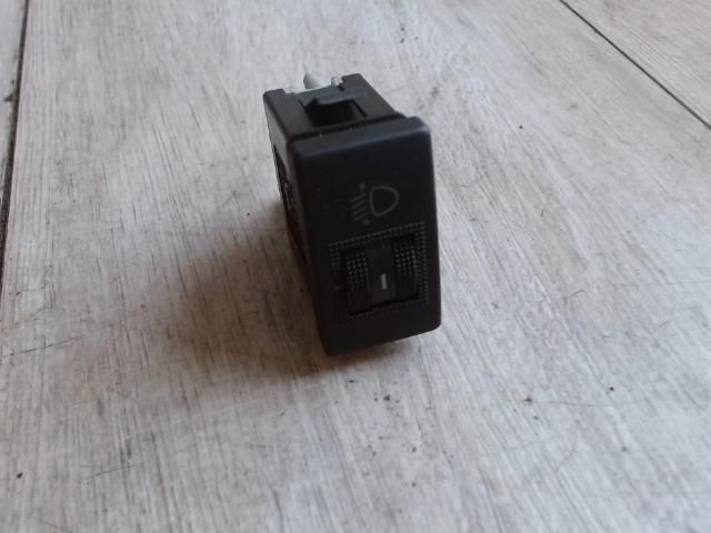 bontott AUDI A4 B5 Fényszórómagasság Állító Kapcsoló