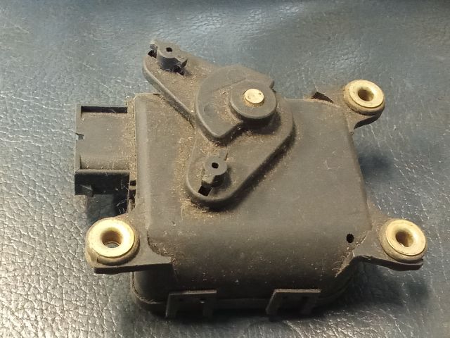 bontott AUDI A4 B5 Fűtés Állító Motor