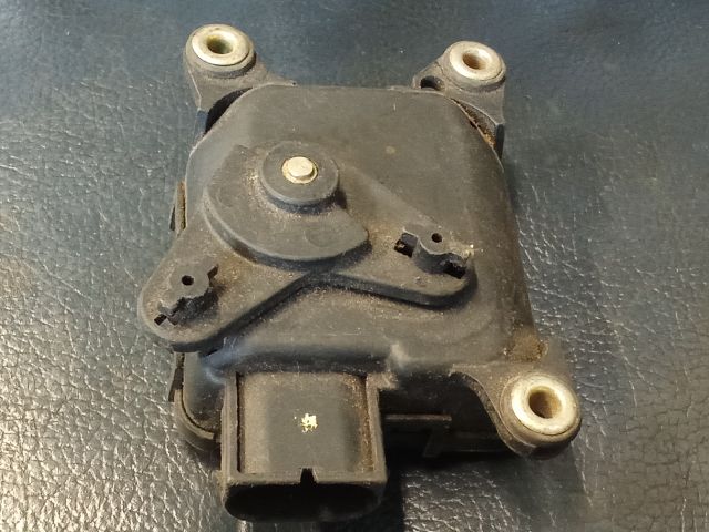 bontott AUDI A4 B5 Fűtés Állító Motor