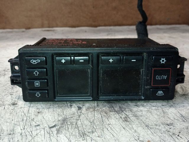bontott AUDI A4 B5 Fűtéskapcsoló (digit klímás)