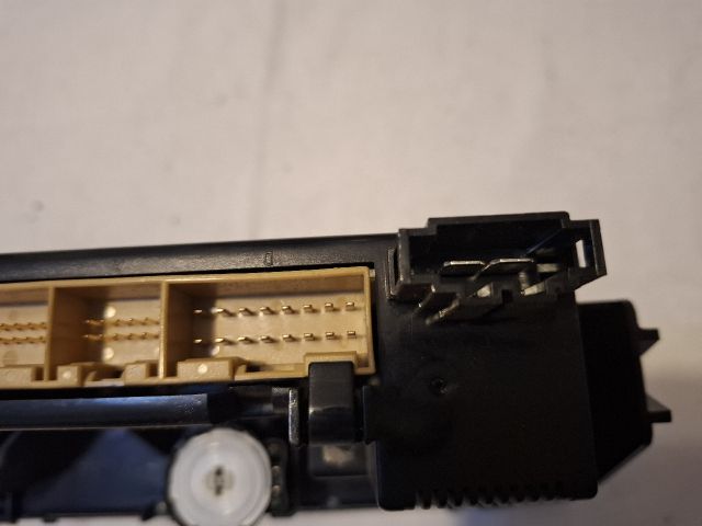 bontott AUDI A4 B5 Fűtéskapcsoló (digit klímás)