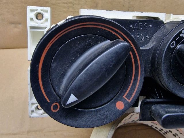 bontott AUDI A4 B5 Fűtéskapcsoló (Nem klímás)