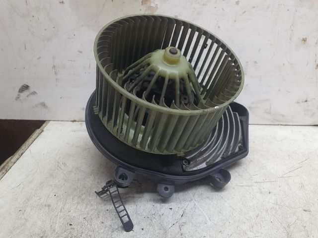 bontott AUDI A4 B5 Fűtőmotor (Klímás)