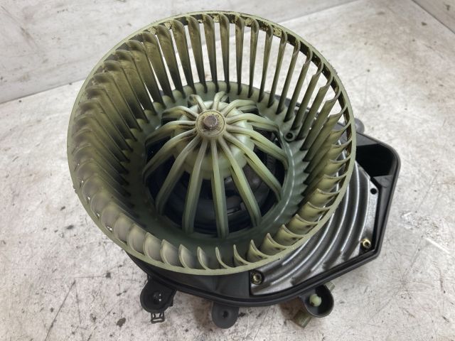 bontott AUDI A4 B5 Fűtőmotor (Klímás)