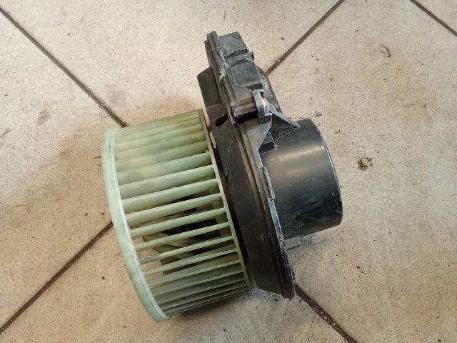 bontott AUDI A4 B5 Fűtőmotor (Nem klímás)