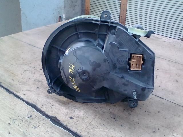 bontott AUDI A4 B5 Fűtőmotor (Nem klímás)