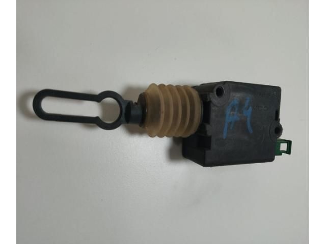 bontott AUDI A4 B5 Gyújtáskapcsoló Zárbetét