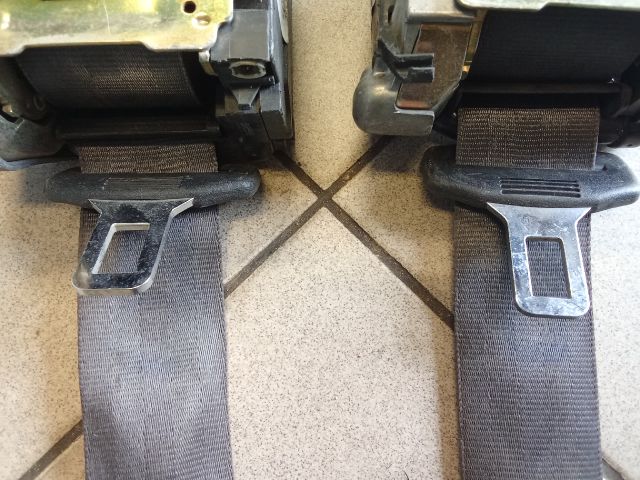 bontott AUDI A4 B5 Hátsó Biztonsági Öv Szett