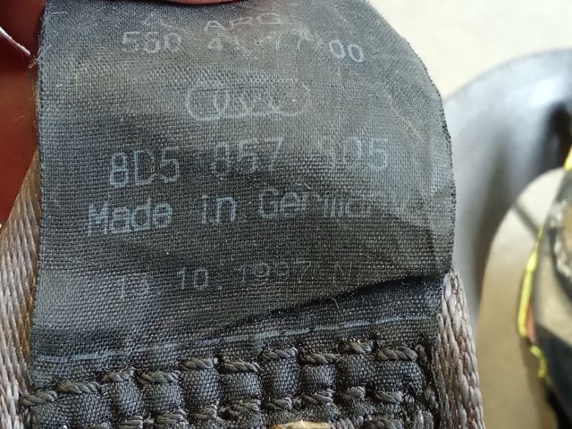 bontott AUDI A4 B5 Hátsó Biztonsági Öv Szett