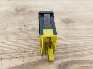 bontott AUDI A4 B5 Hátsó Ködzárófény Kapcsoló